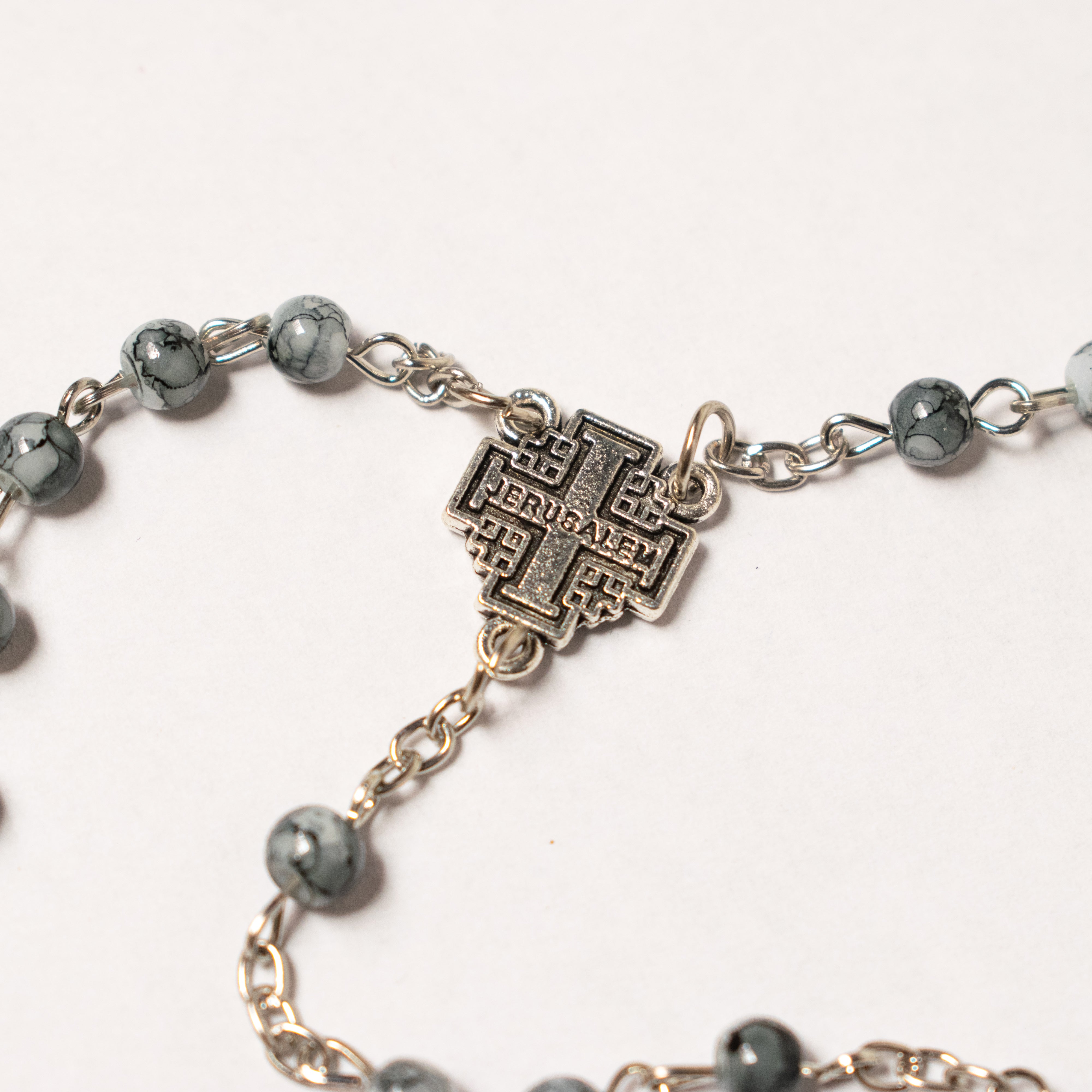 Colier cu Cruce și Mărgele de Protectie – Ierusalim