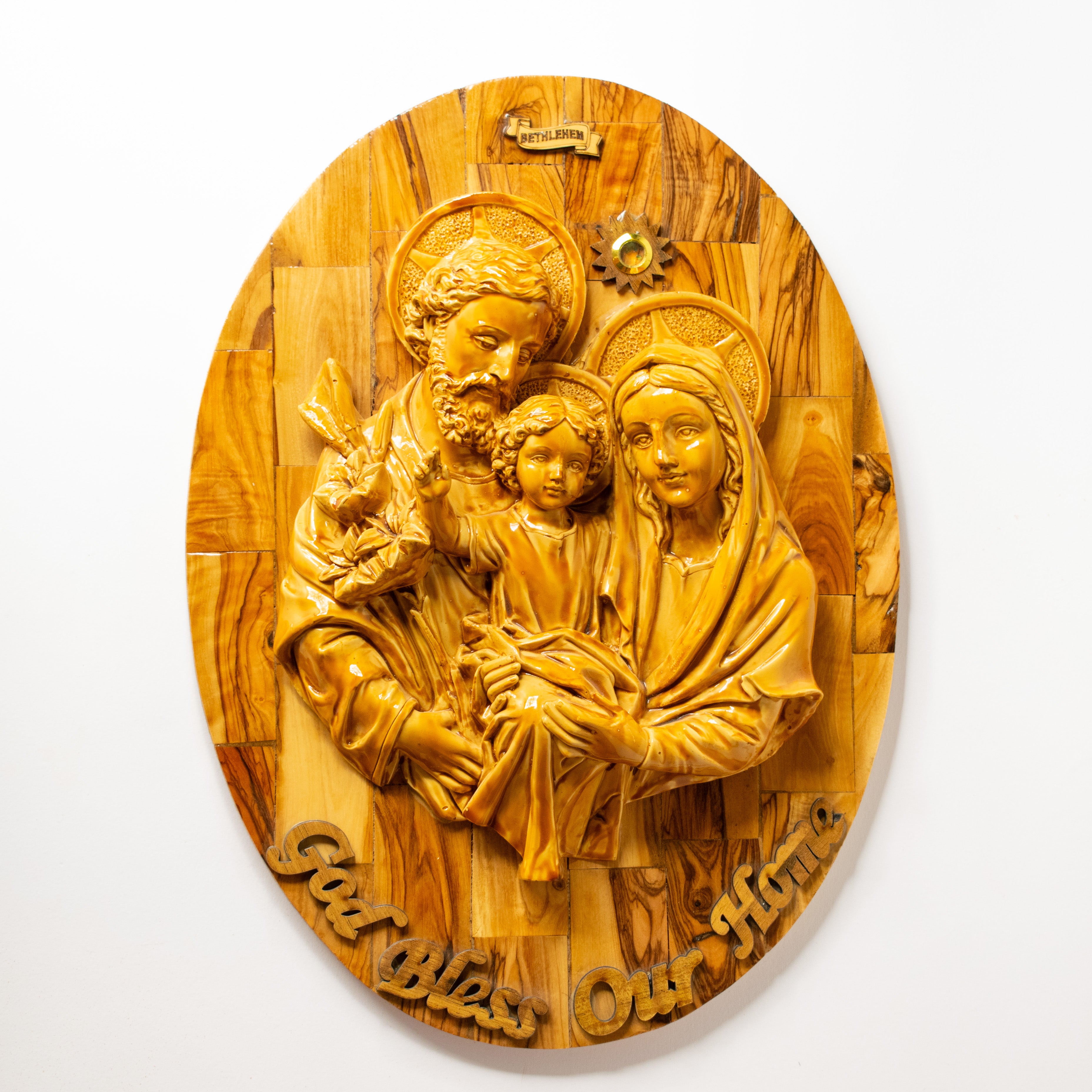 Icoană Sfânta Familie – Ocrotirea, Unitatea și Binecuvântarea Familiei – Realizată Manual Din Lemn de Măslin din Bethleem – 27 x 38 cm