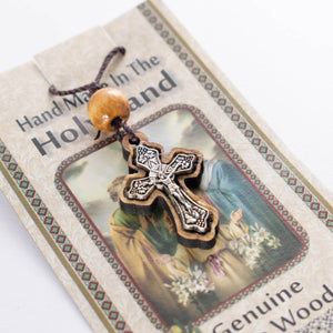 Lănțișor cu cruciuliță din lemn de măslin - sculptată la biserica "Nașterea Domnului" din Betleem - Din Ierusalim