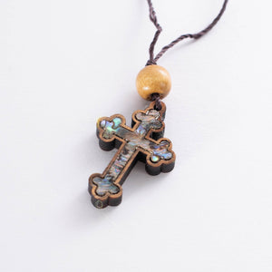 Lănțișor cu cruciuliță cuarț din lemn de măslin - sculptată la biserica "Nașterea Domnului" din Betleem - Din Ierusalim