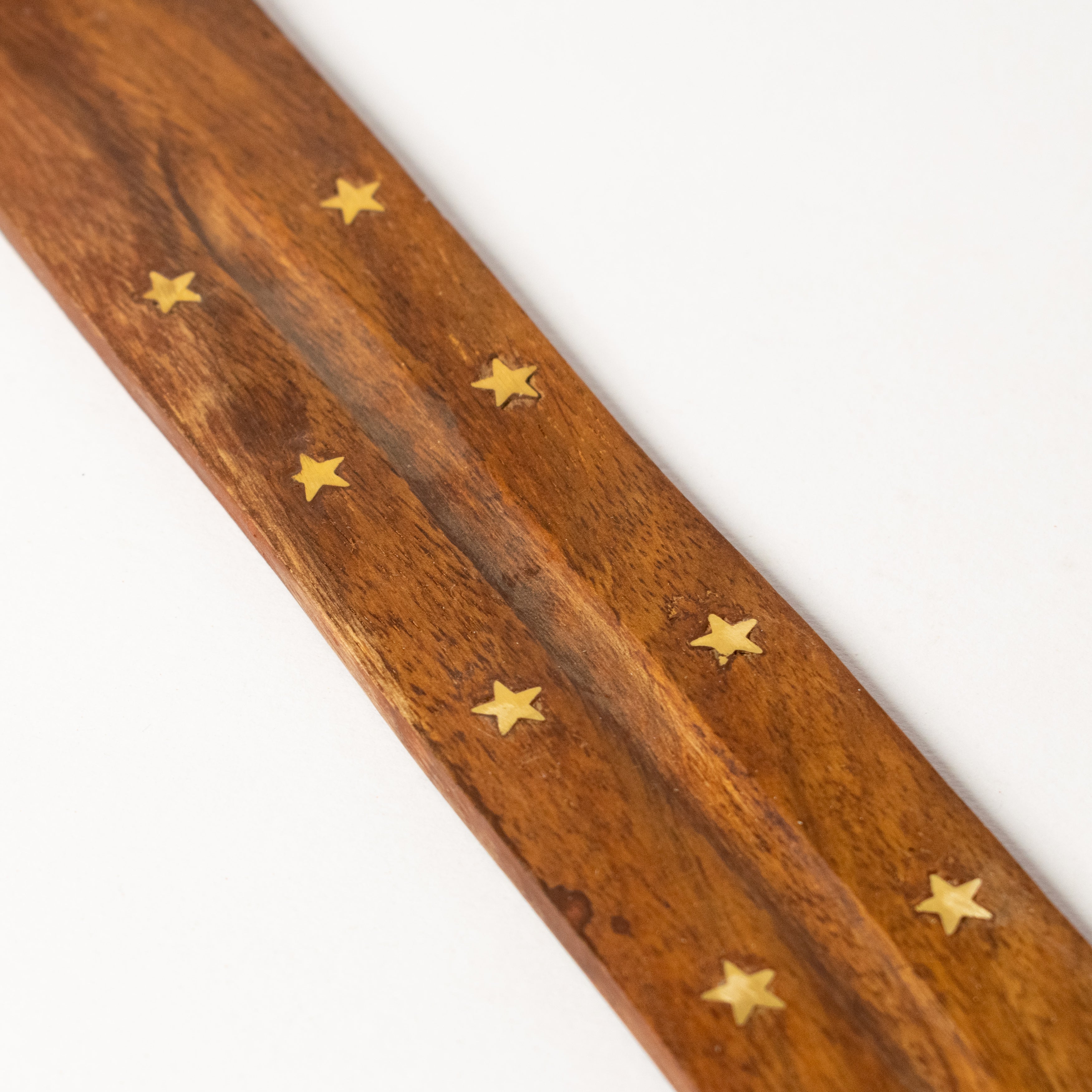 Suport din lemn pentru bețișoare parfumate – Design natural cu elemente decorative