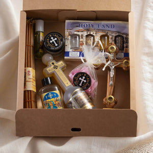 Set de Botez Fetiță Binecuvântat din Ierusalim – Cruce din lemn de măslin și Sfinte Elemente - Din Ierusalim